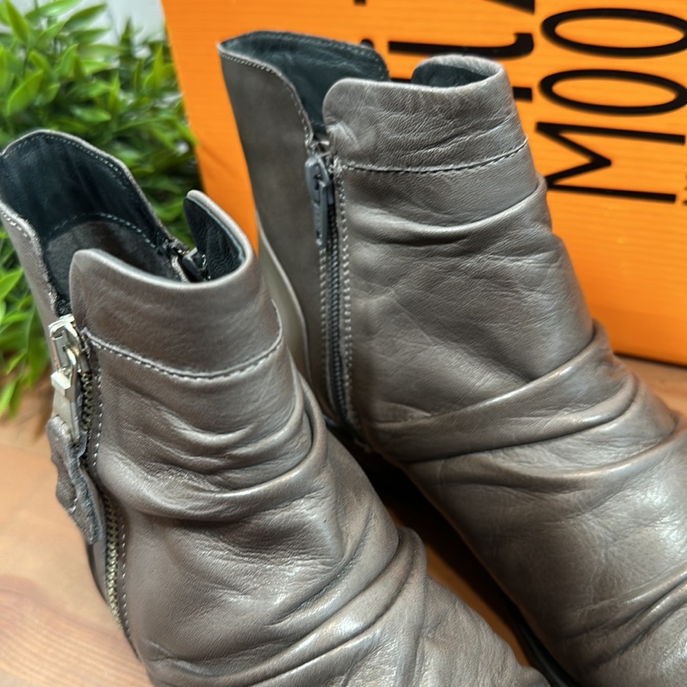 Miz Mooz Lucy Ruched Leather Medium Ankle Boots - Picture 4 of 13